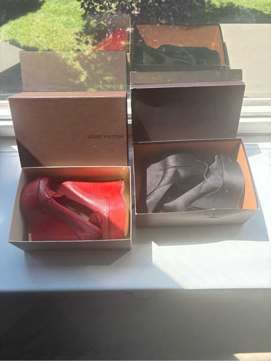 Louis Vuitton Shoes - Bundle 2 pairs Louis Vuitton Wedge Heels 1 black 1 Red - size 37